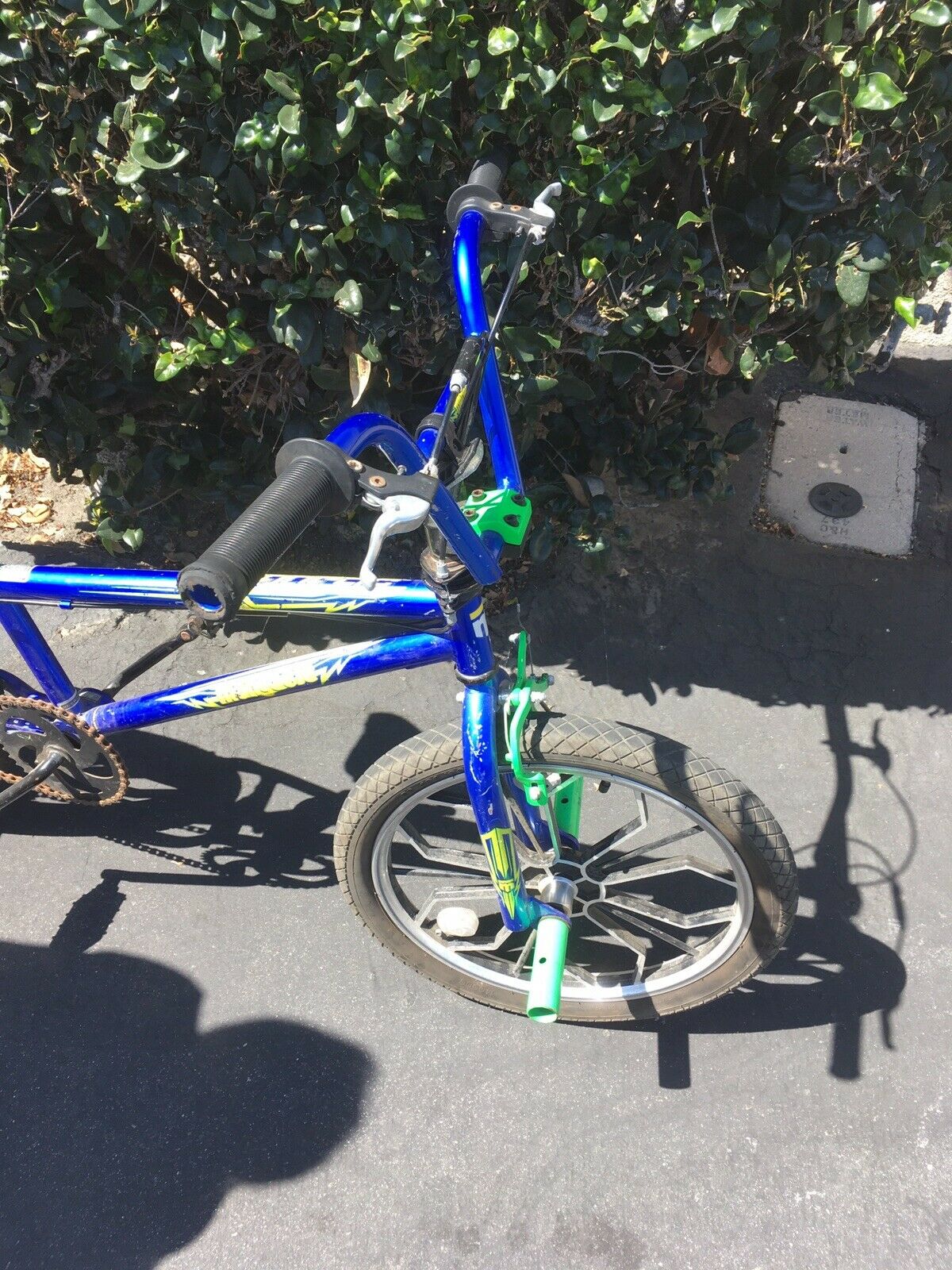 Local Pick Up Only. Mongoose Magnetic BMX Bike Bicycle Good - Fresh Stock Dated February 2026