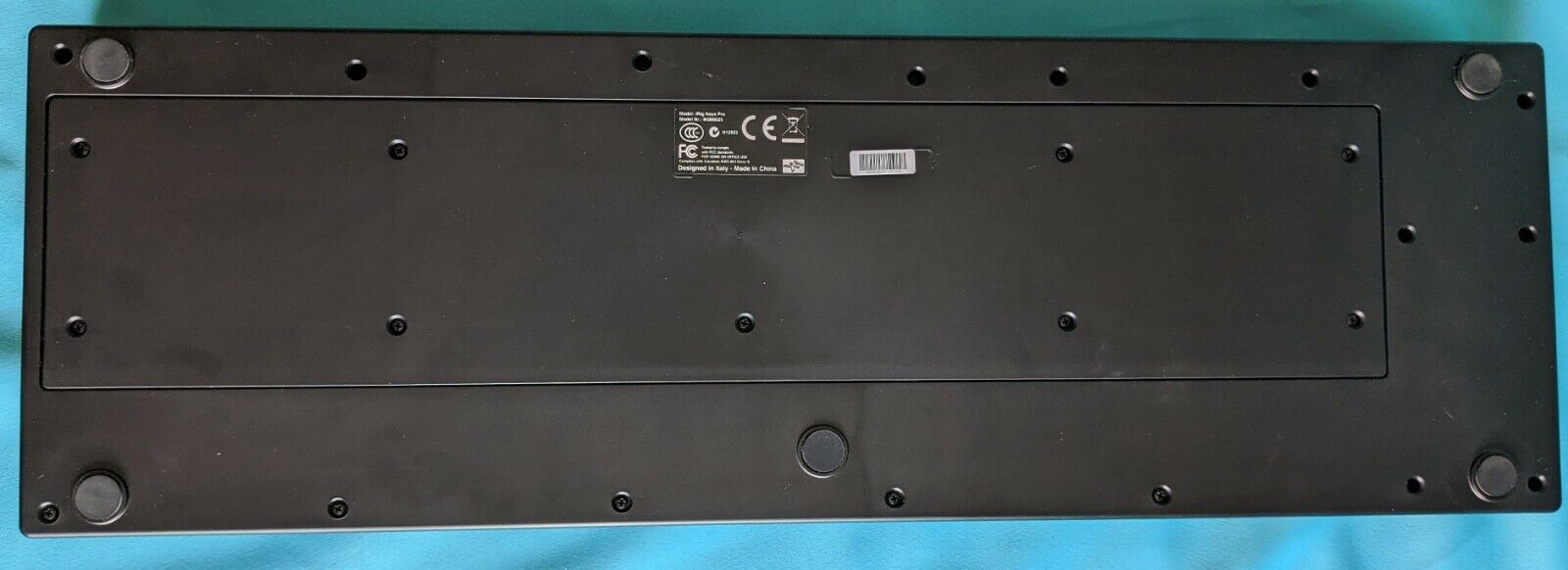 iRig Keys PRO 37 KEY IK Multimedia iPad iPhone Keyboard MiDi Controller - Fresh Stock Dated February 2026