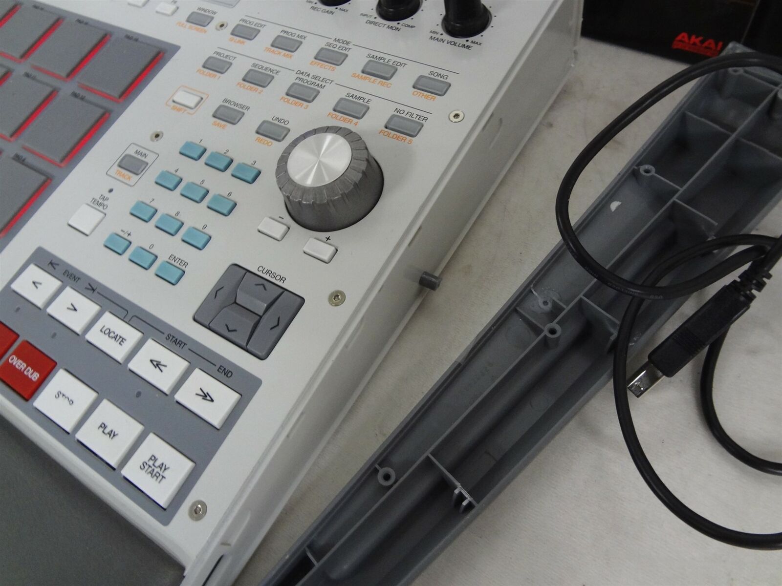 Akai MPC Renaissance PC/Mac USB MIDI Music Production Controller No Software - Fresh Stock Dated February 2026