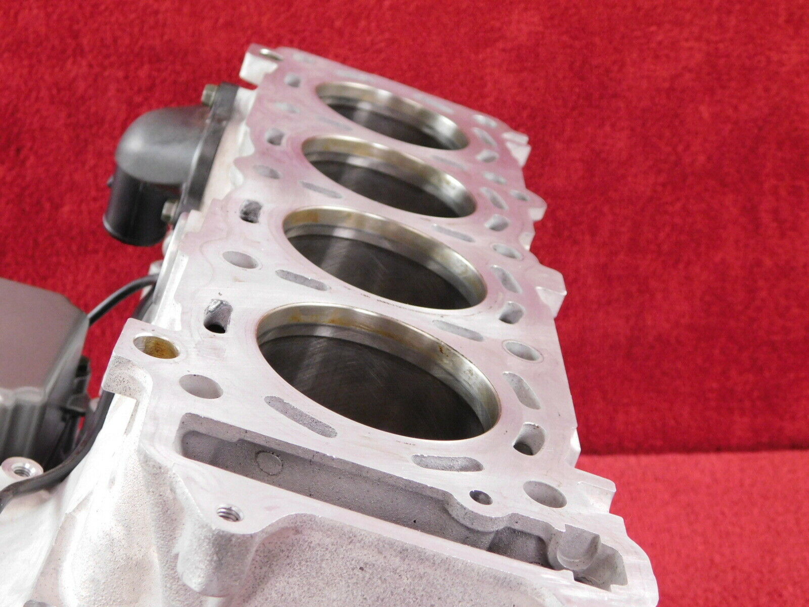 Engine Crankcase / Cylinder Block *NICE! 04-05 GSXR600 GSXR 600 Matching Cases - Fresh Stock Dated February 2026