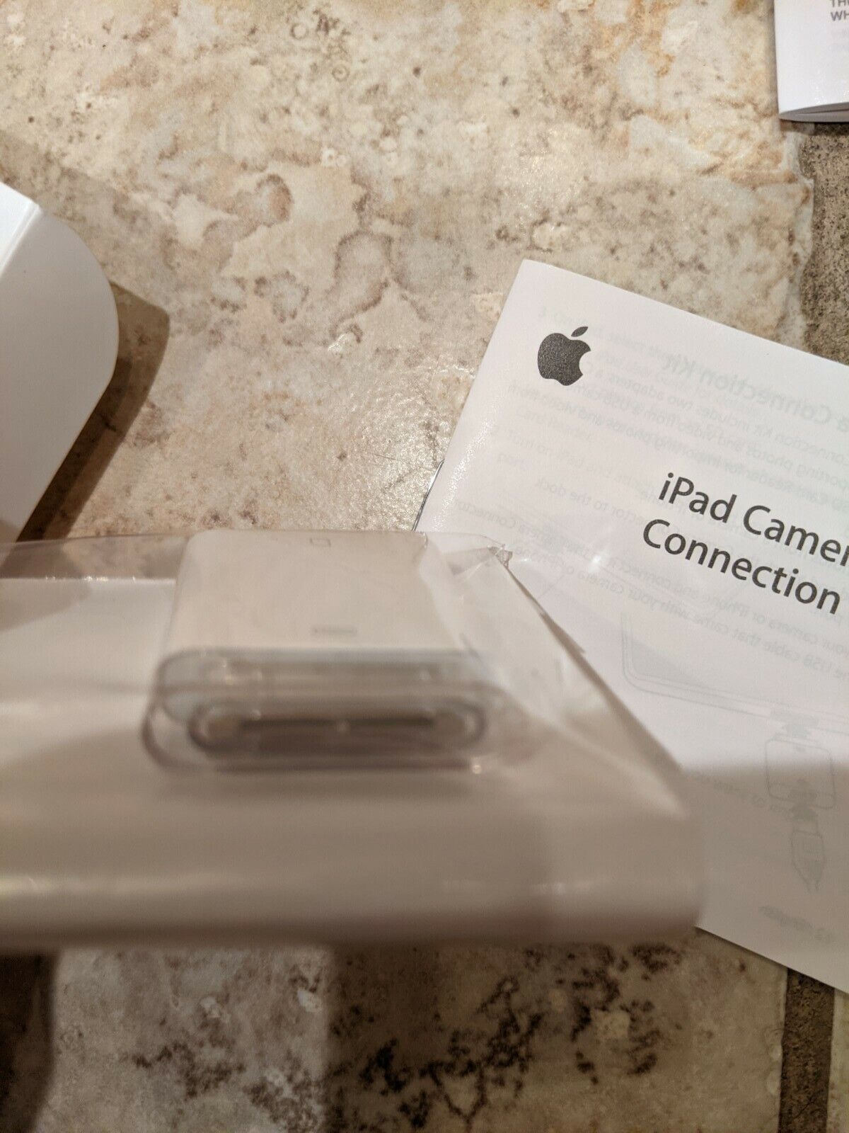 Apply Genuine iPad Camera Camera Connection Kit - New Sealed in Box - Fresh Stock Dated February 2026