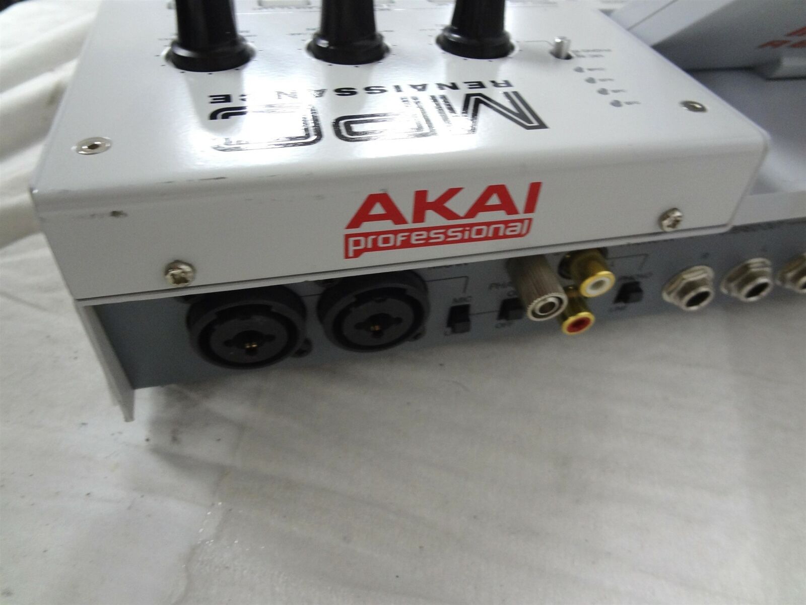 Akai MPC Renaissance PC/Mac USB MIDI Music Production Controller No Software - Fresh Stock Dated February 2026